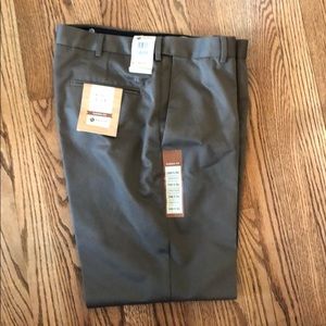 Haggar No Iron Khaki Comfort Waist- Classic Fit